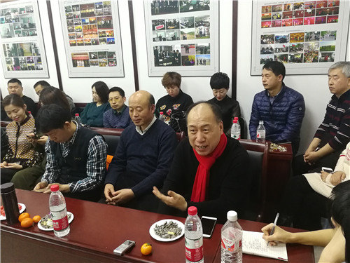 18新利首页2019年新春座谈会举行