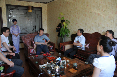 18新利首页新址挂牌暨辽海沈阳讲坛研究会讲点启动仪式隆重举行